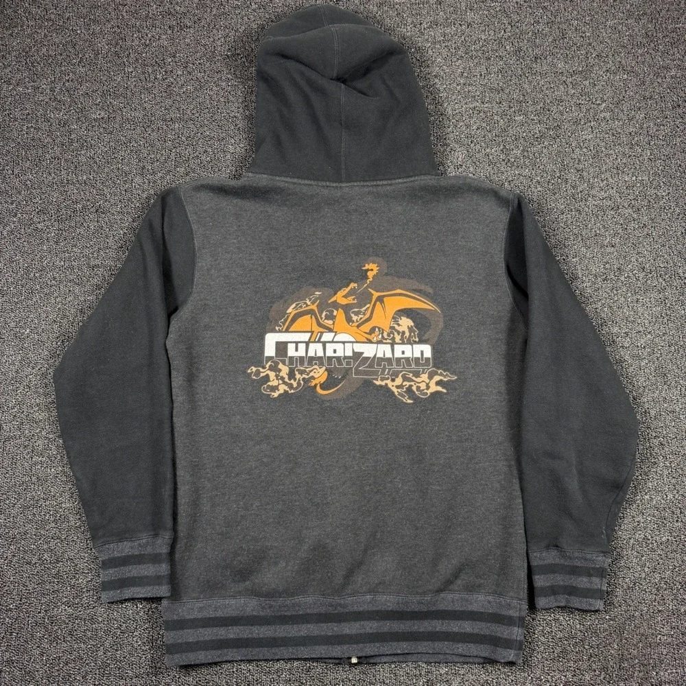 Pokemon Center Charizard Full Zip Hoodie Mens Medium Grey Black‎ 2019 Graphic